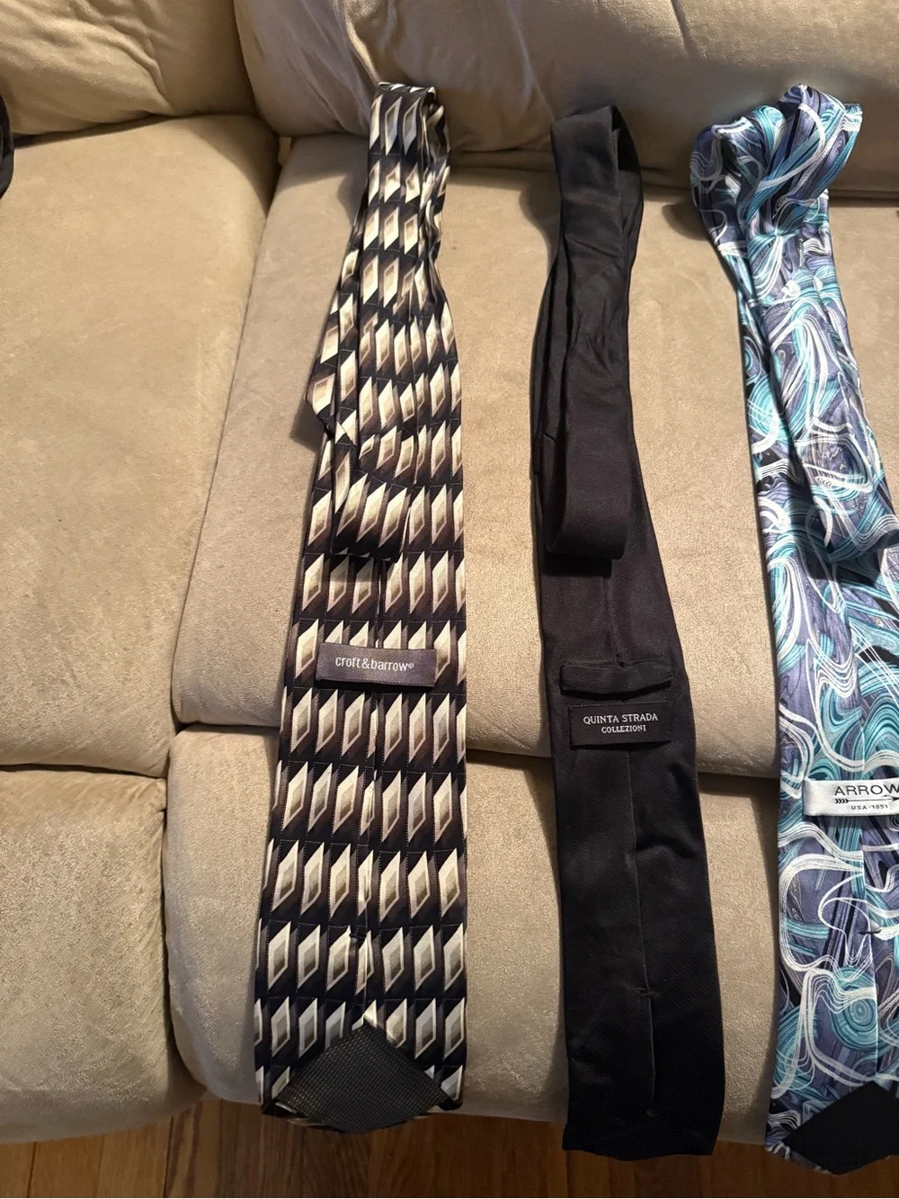Bundle of 8 mens ties